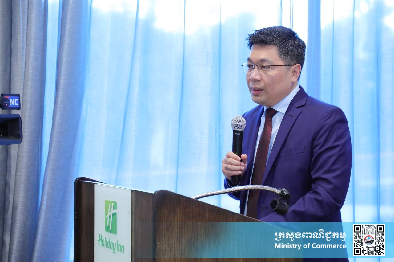 ឯកឧត្តម បួន សារៈមុនី រដ្ឋលេខាធិការក្រសួងពាណិជ្ជកម្ម និងជាប្រធានគណៈកម្មការរៀបចំការបោះឆ្នោត បានរៀបចំការបោះឆ្នោតជ្រើសរើសប្រធាន និងសមាជិក ការិយាល័យតំណាងសភាពាណិជ្ជកម្មកម្ពុជា ប្រចាំរដ្ឋកាលីហ្វ័រញ៉ា សហរដ្ឋអាមេរិកសម្រាប់ អាណត្តិទី១ លើកទី១